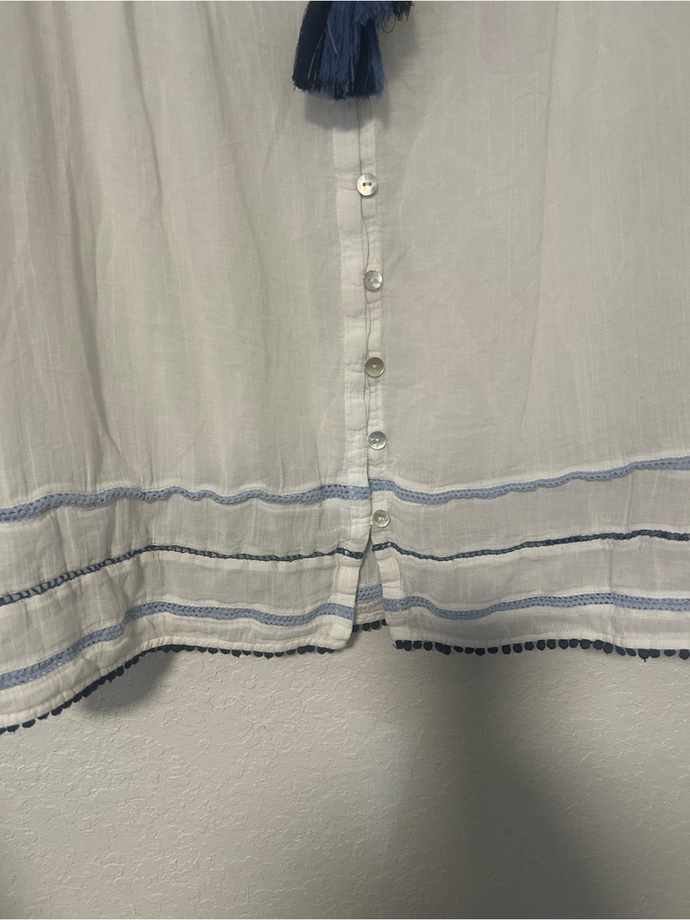 J. Jill 100 % Cotton White Blue Boho Tassel Blouse Women’s Medium Petite - Picture 5 of 11
